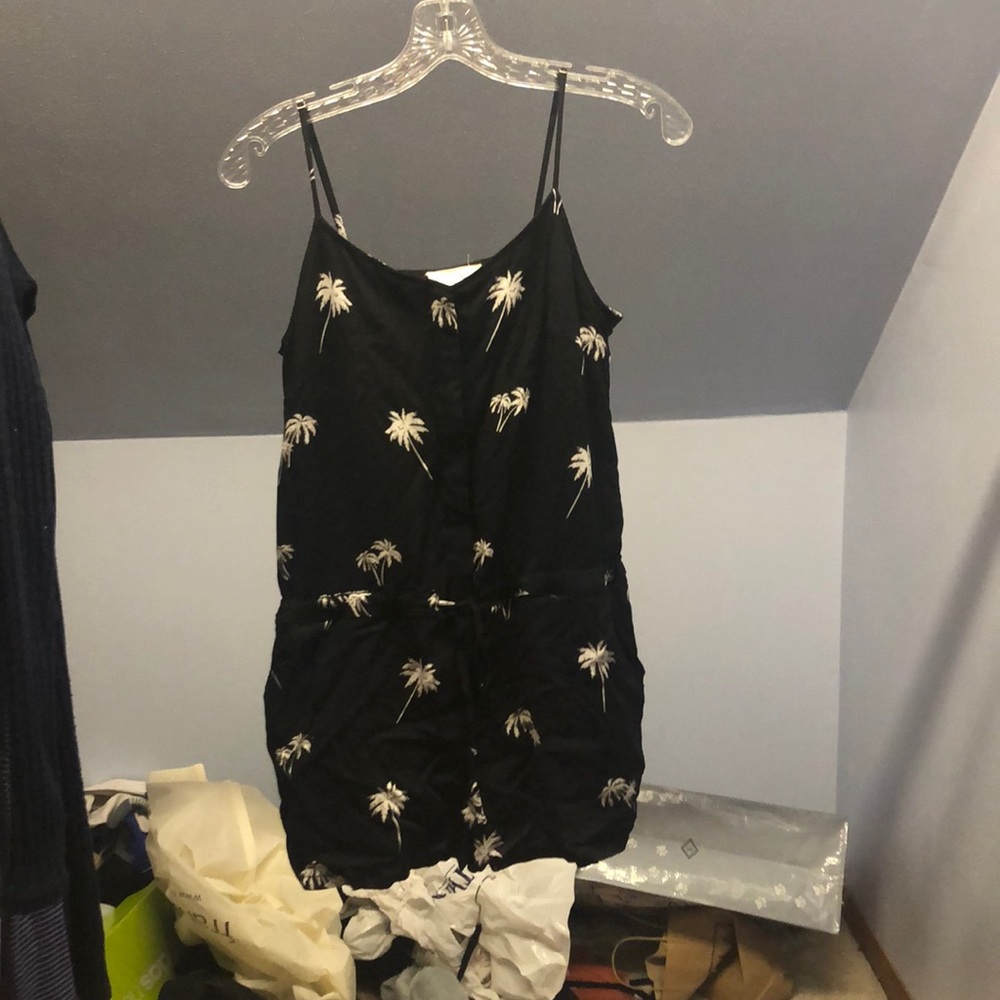 Palm tree pattern black romper